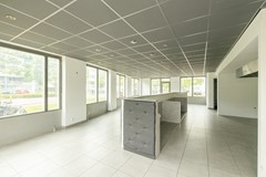 Aardbisschop Romerostraat 332  Utrecht 017.jpg